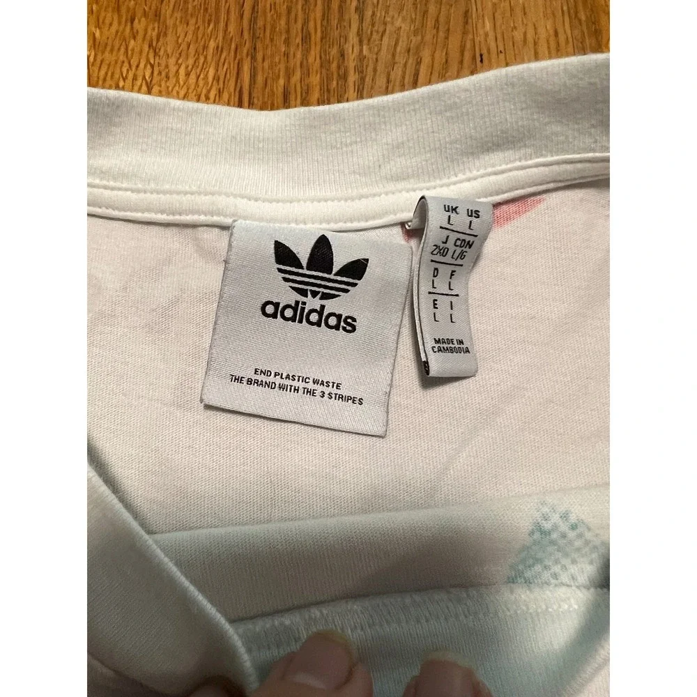 adidas originals trefoil